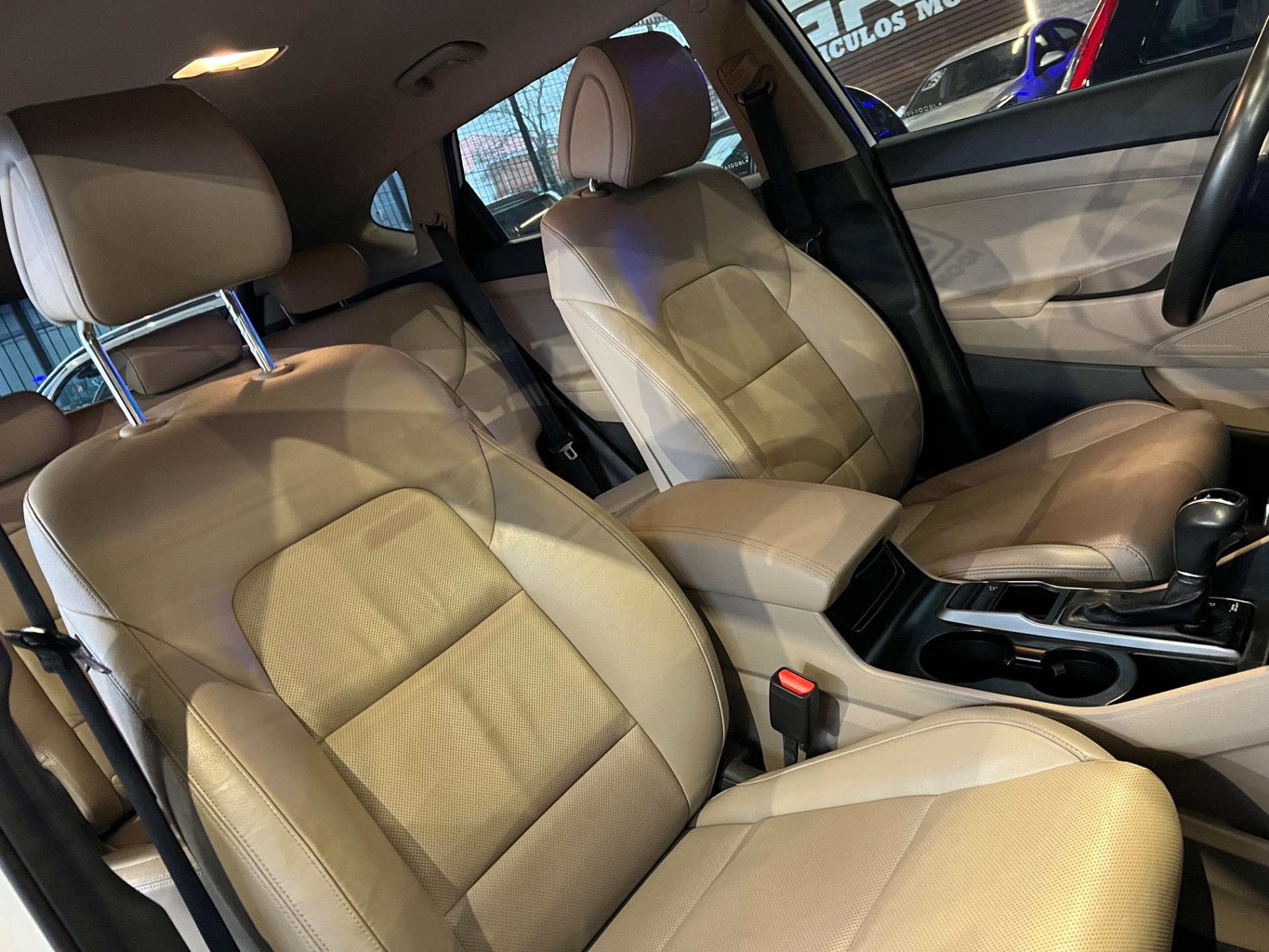 HYUNDAI Tucson - Foto