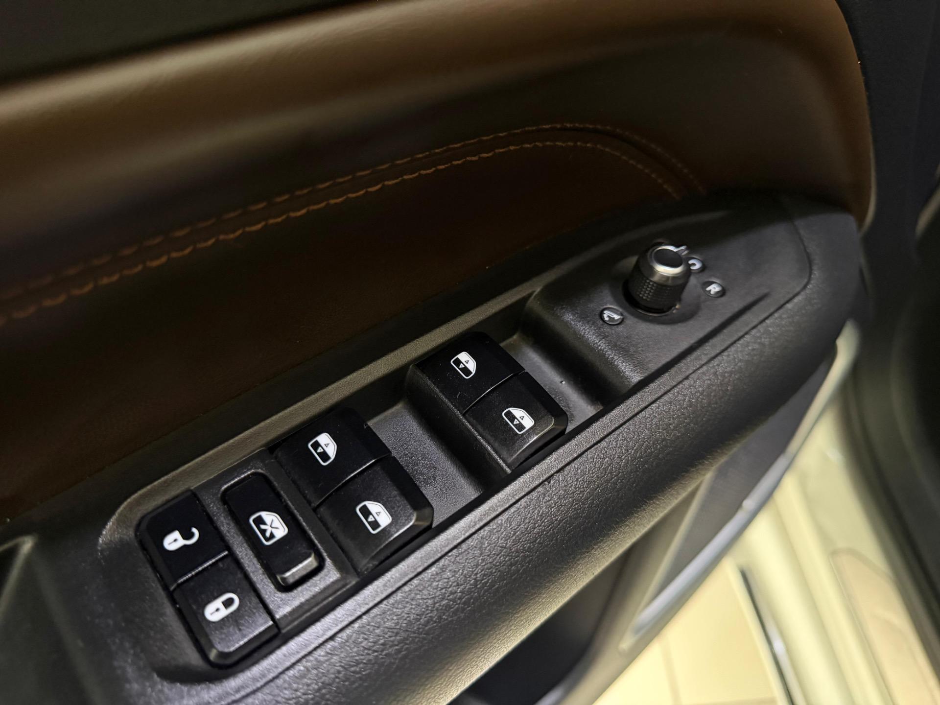 JEEP Commander - Foto