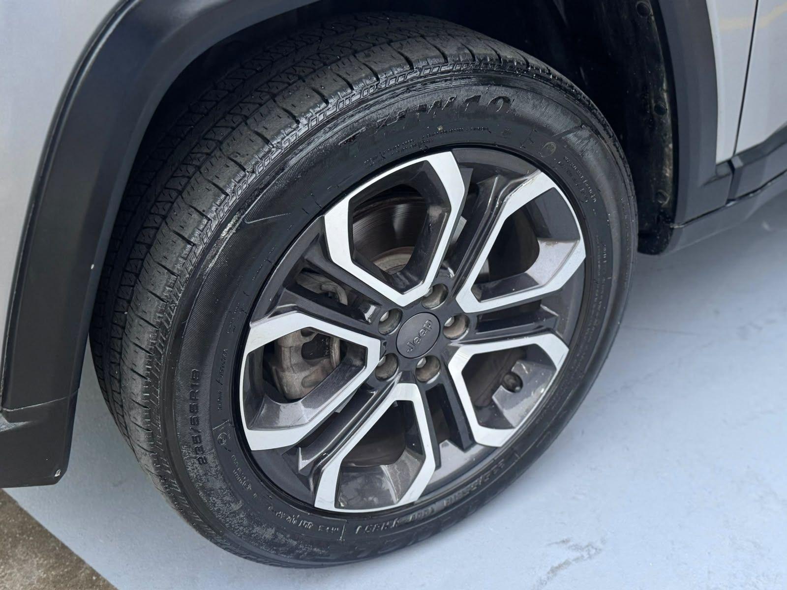 JEEP Commander - Foto