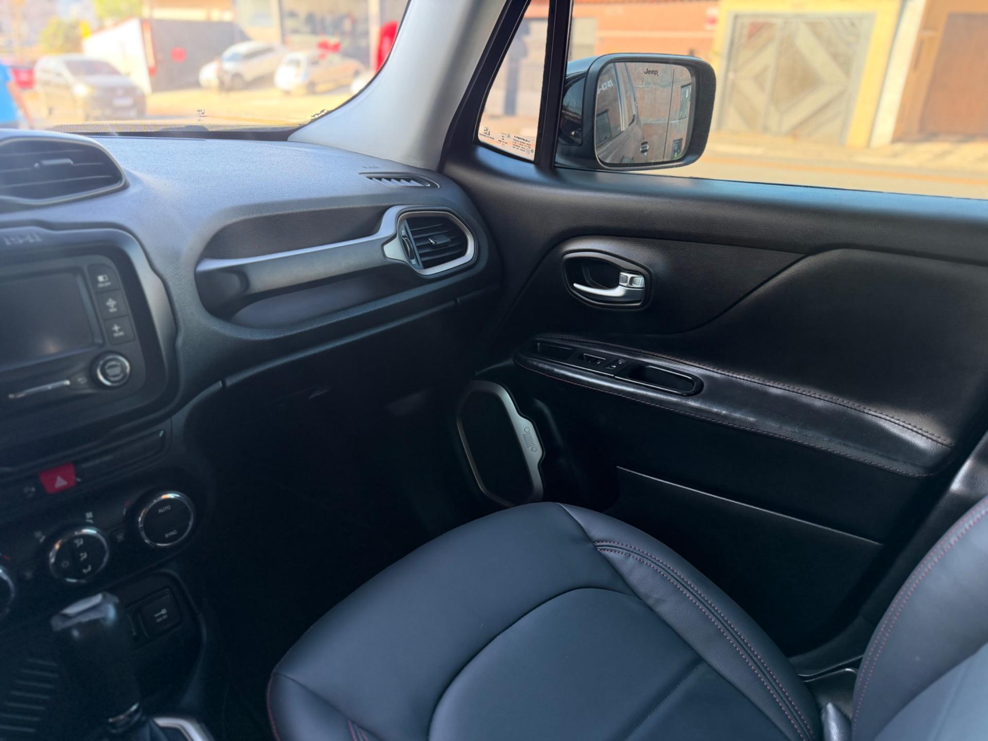 JEEP Renegade - Foto