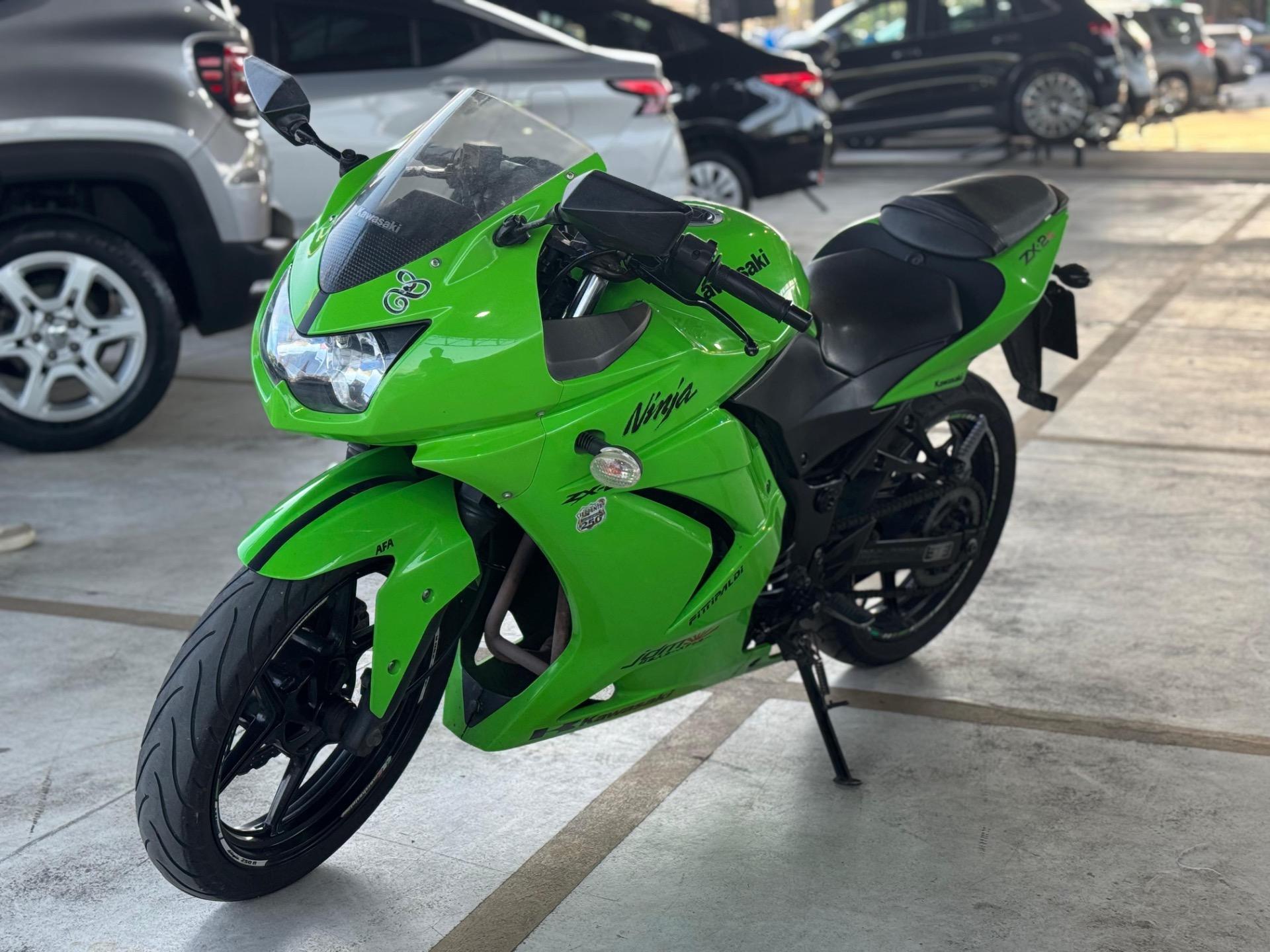 KAWASAKI Ninja 250