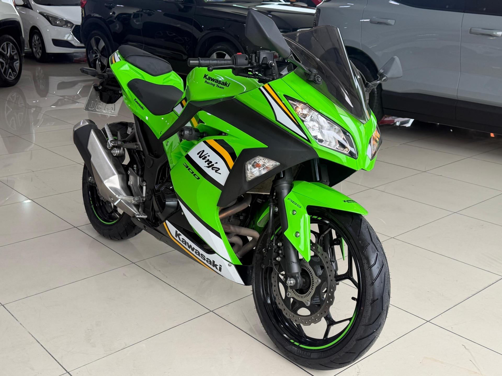 KAWASAKI Ninja 300