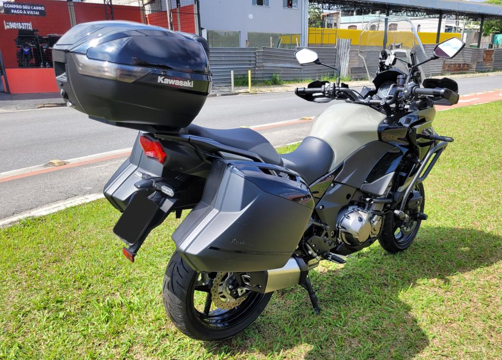 KAWASAKI Versys Grand Tourer 1000 - Foto