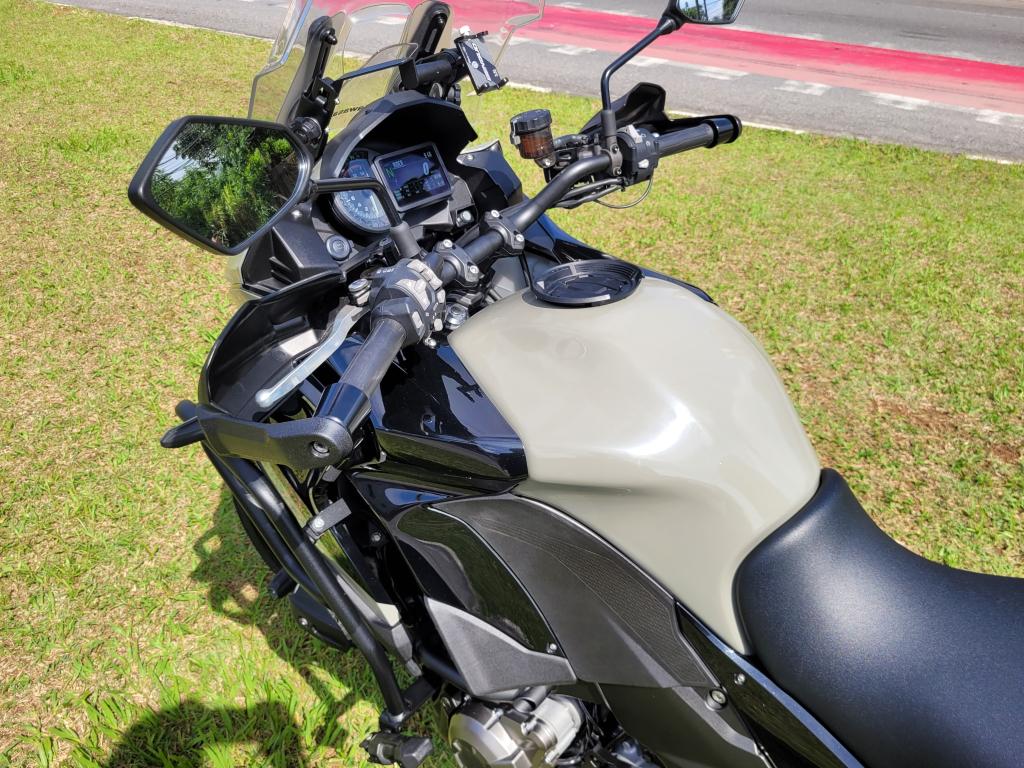 KAWASAKI Versys Grand Tourer 1000 - Foto