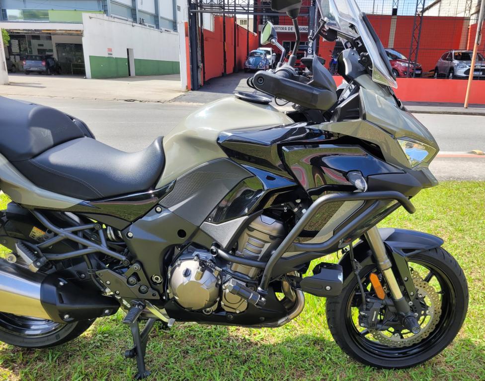 KAWASAKI Versys Grand Tourer 1000 - Foto