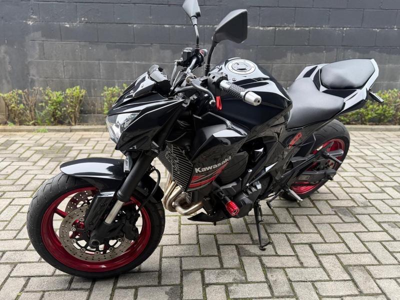 KAWASAKI Z 800 - Foto