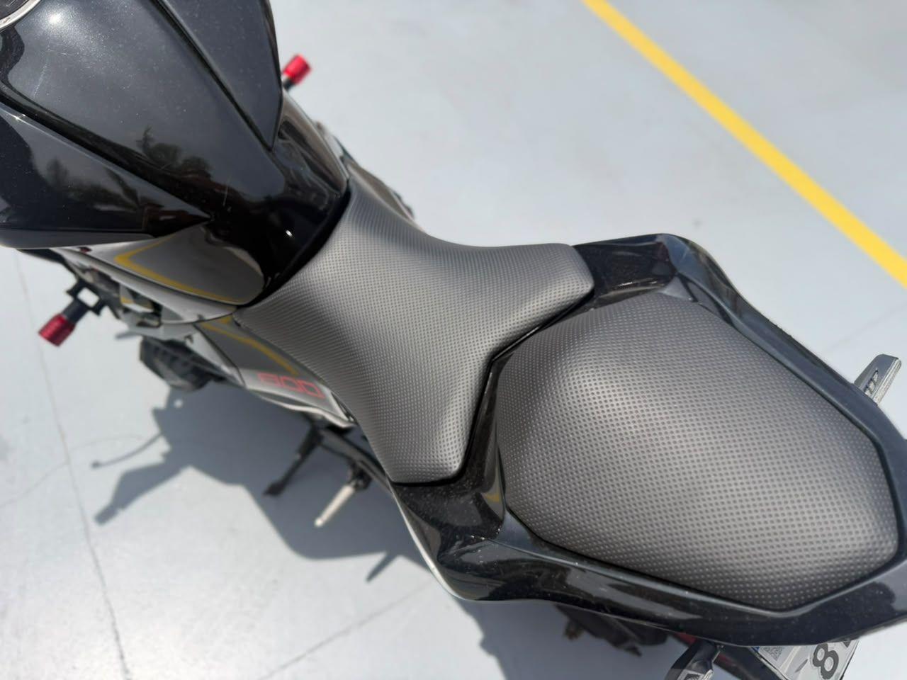 KAWASAKI Z 800 - Foto