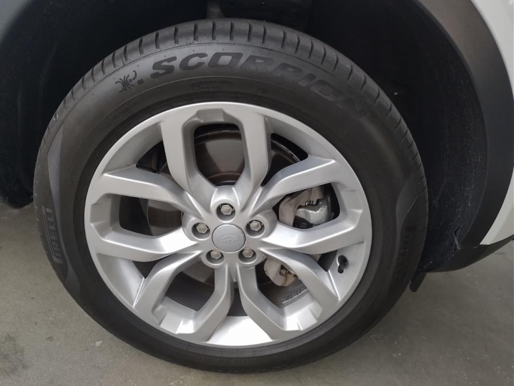 LAND ROVER Discovery Sport - Foto