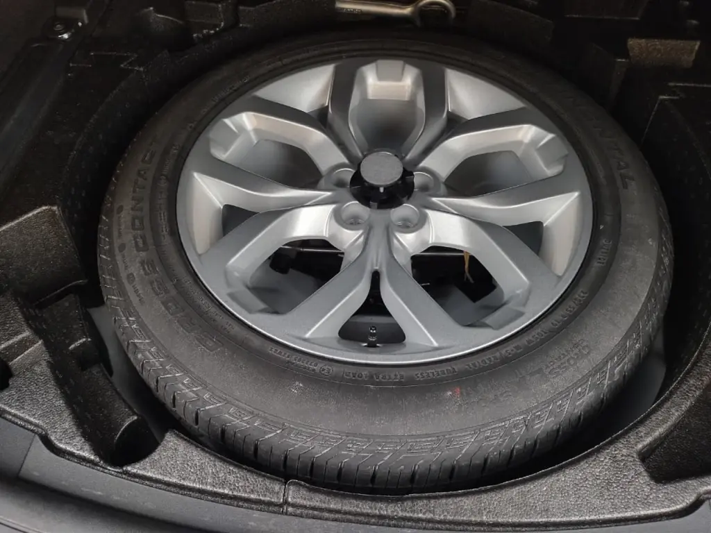 LAND ROVER Discovery Sport - Foto