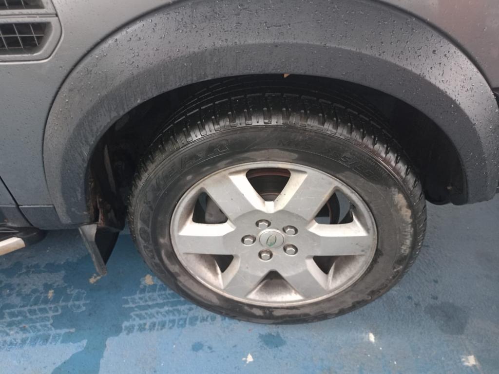 LAND ROVER Discovery 3 - Foto