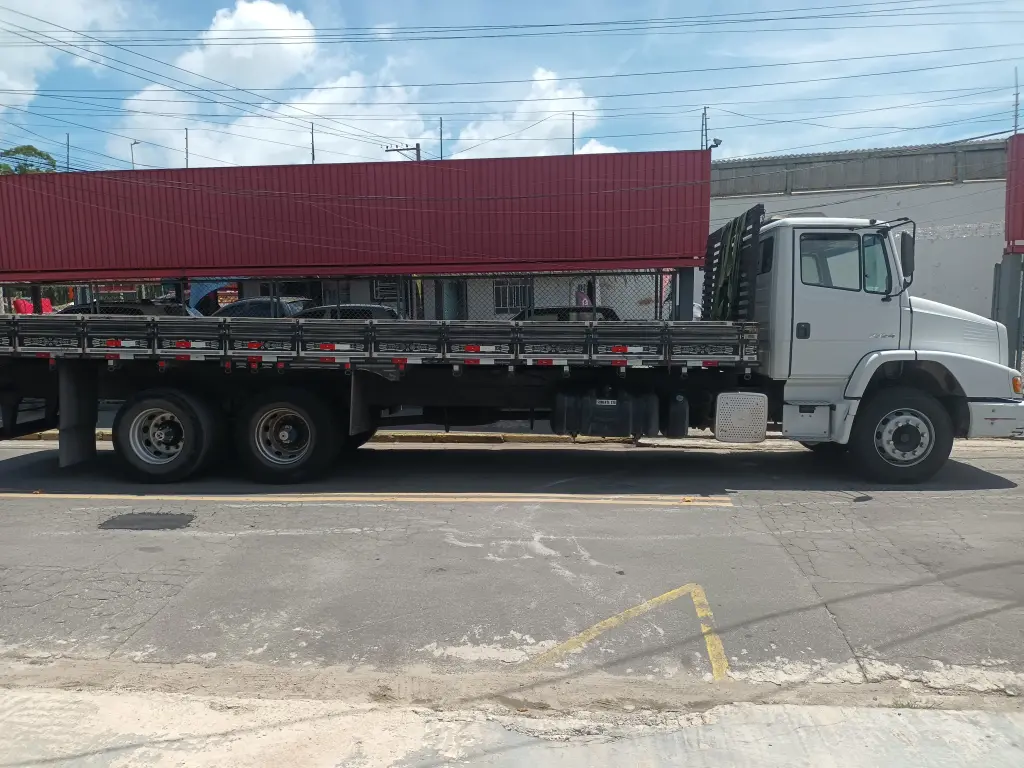 MERCEDES-BENZ Atron - Foto