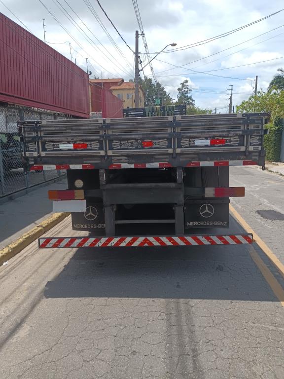 MERCEDES-BENZ Atron - Foto