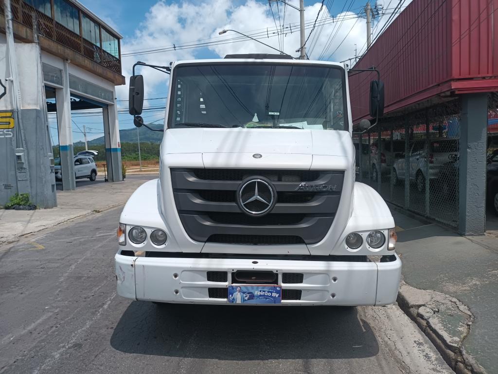 MERCEDES-BENZ Atron - Foto
