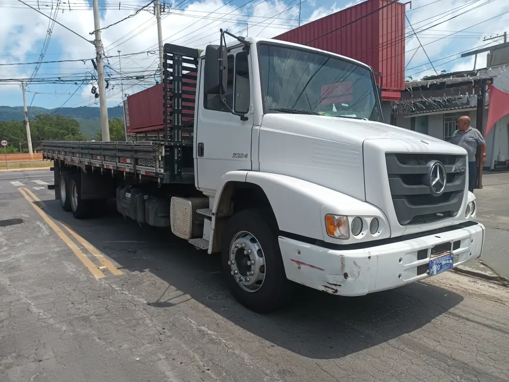 MERCEDES-BENZ Atron - Foto