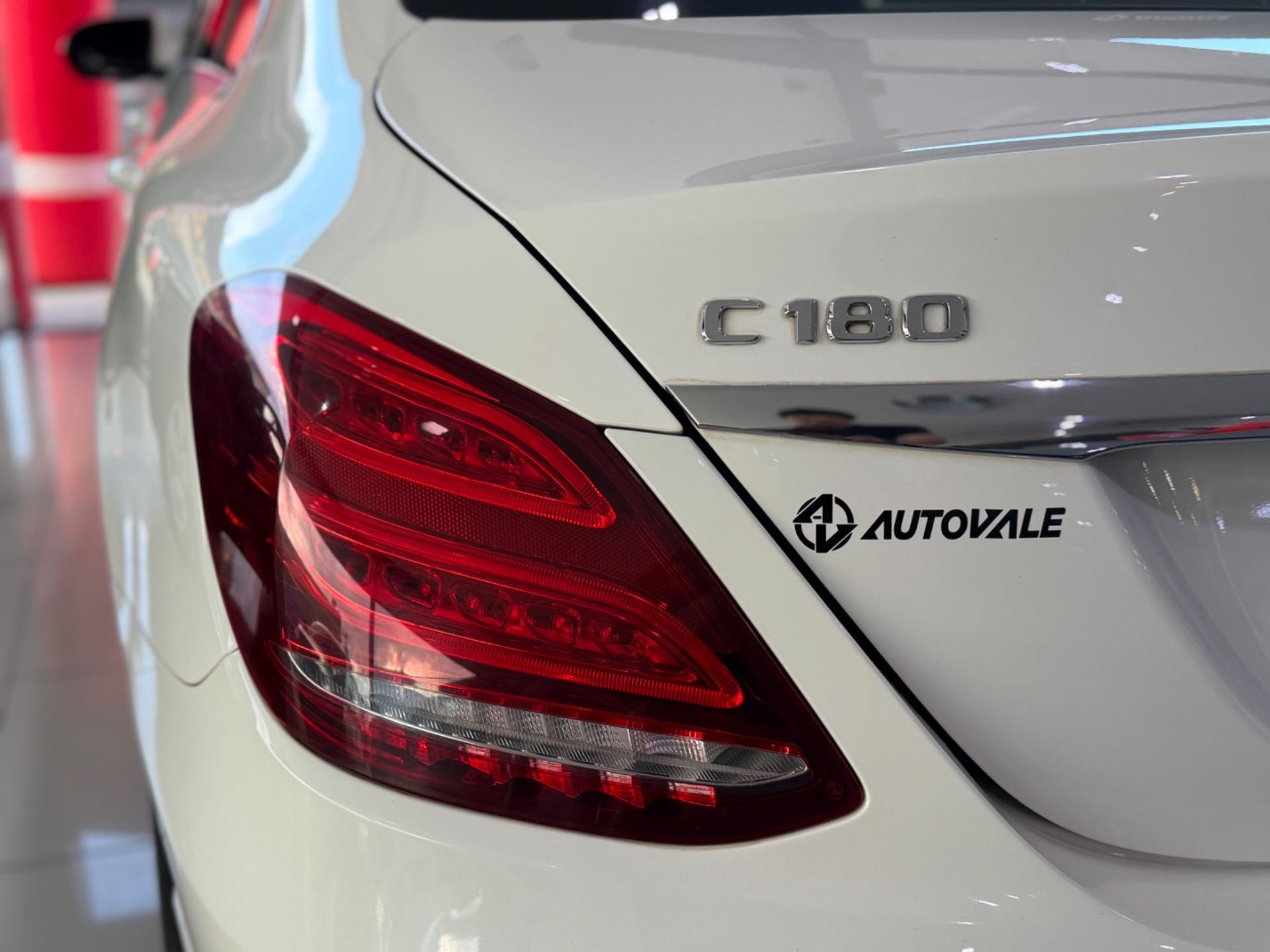 MERCEDES-BENZ C 180 - Foto