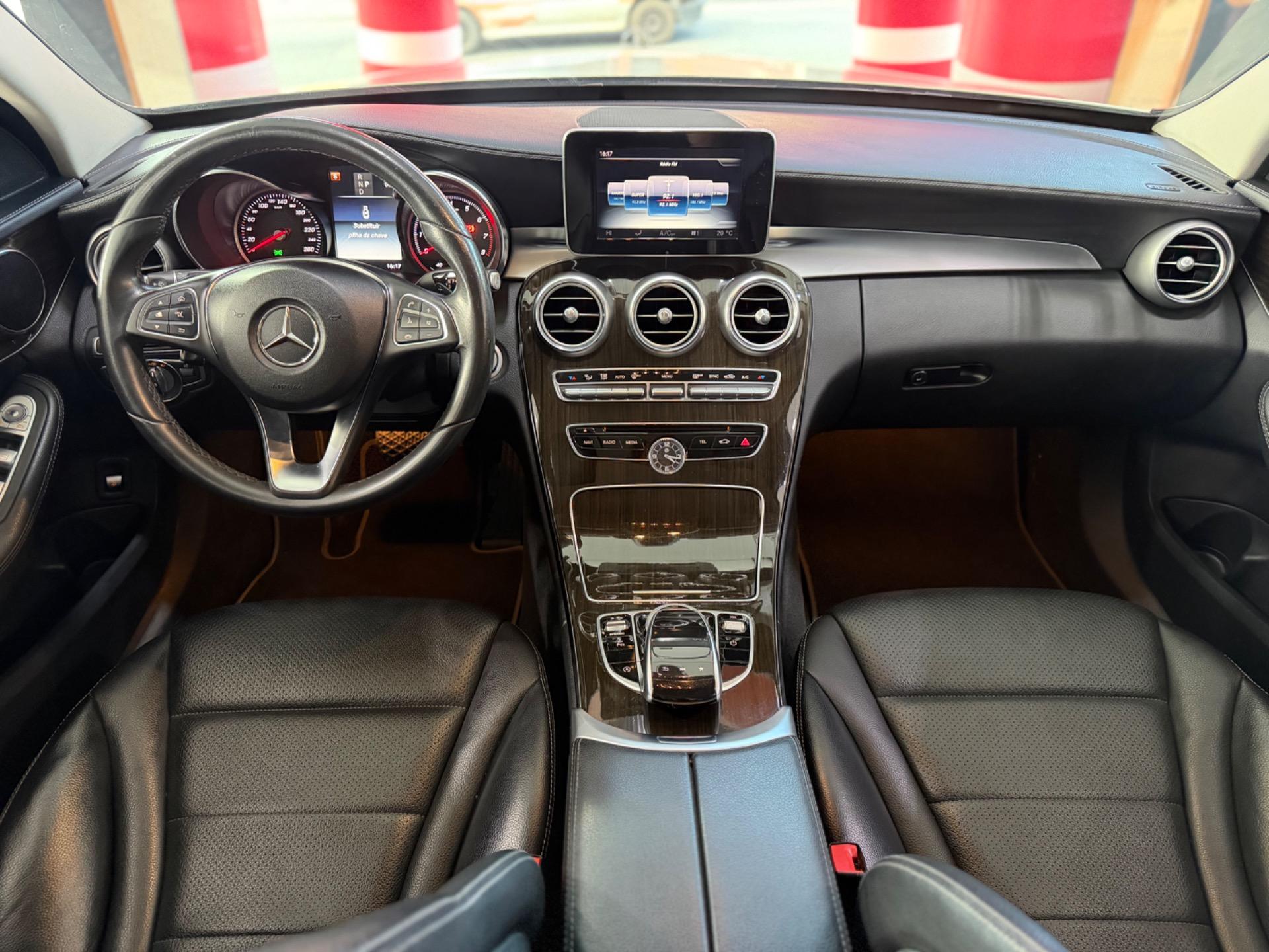 MERCEDES-BENZ C 180 - Foto