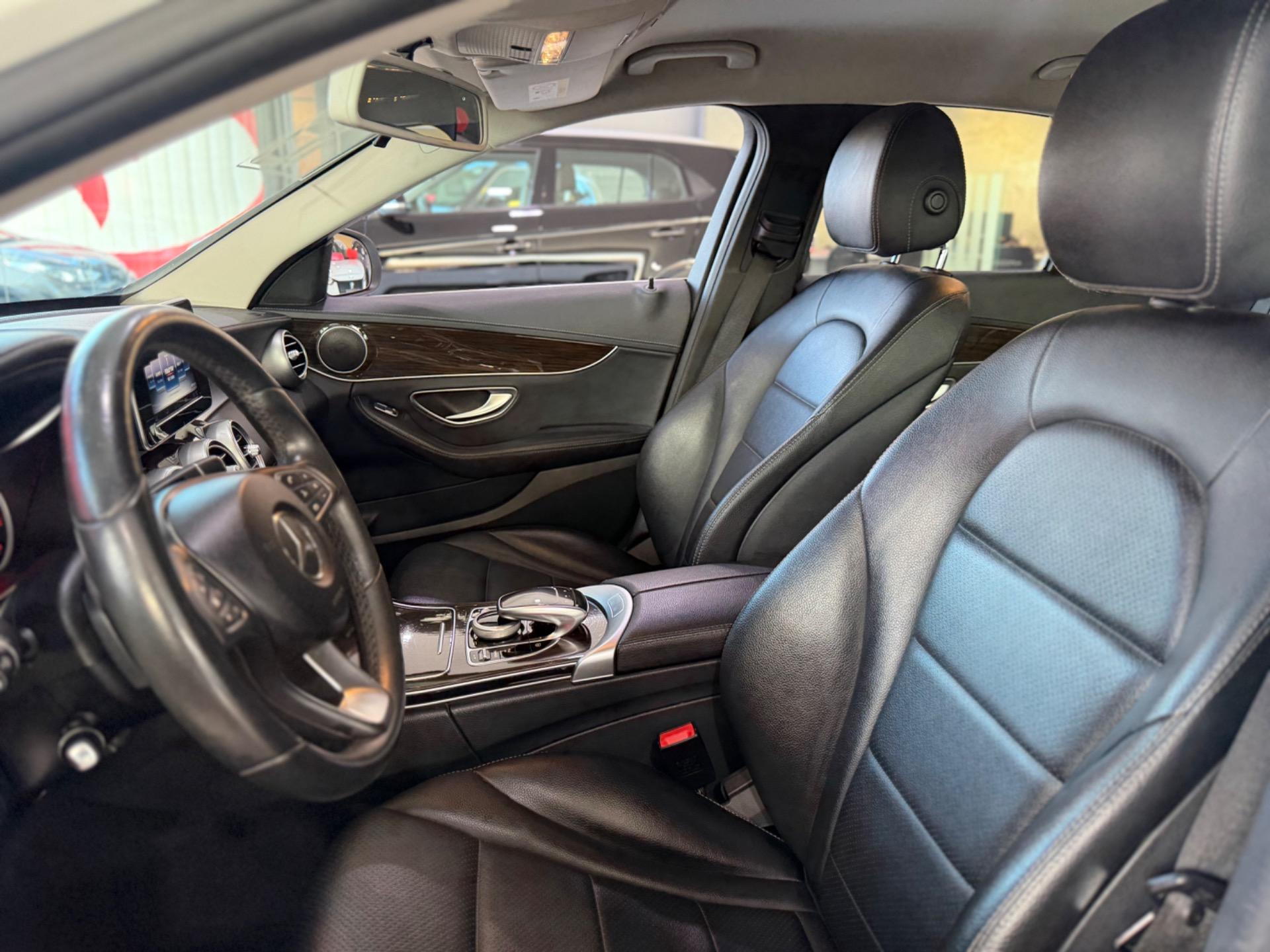 MERCEDES-BENZ C 180 - Foto