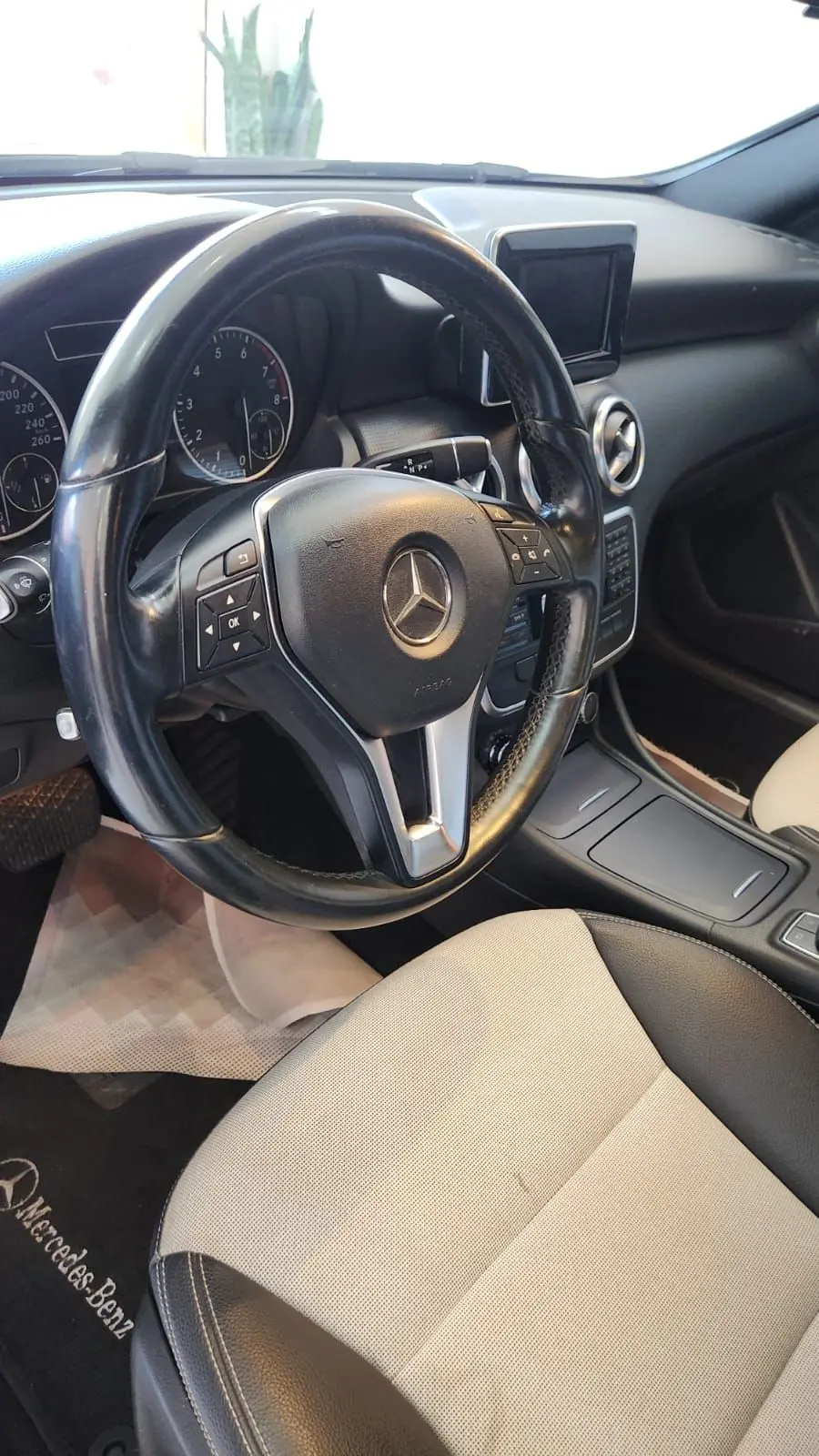 MERCEDES-BENZ Classe A - Foto