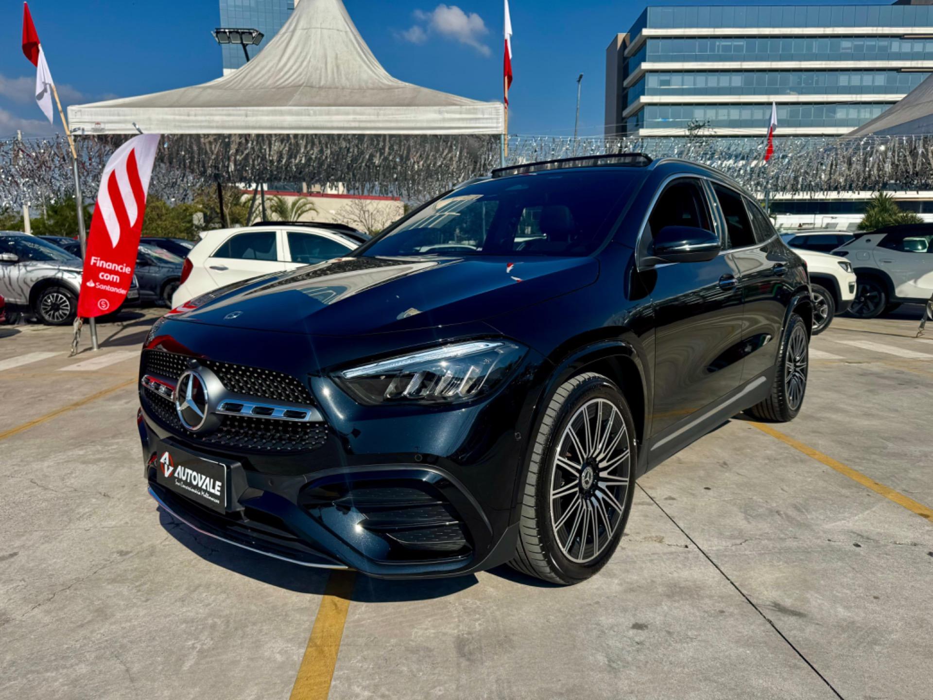 MERCEDES-BENZ GLA 200 - Foto