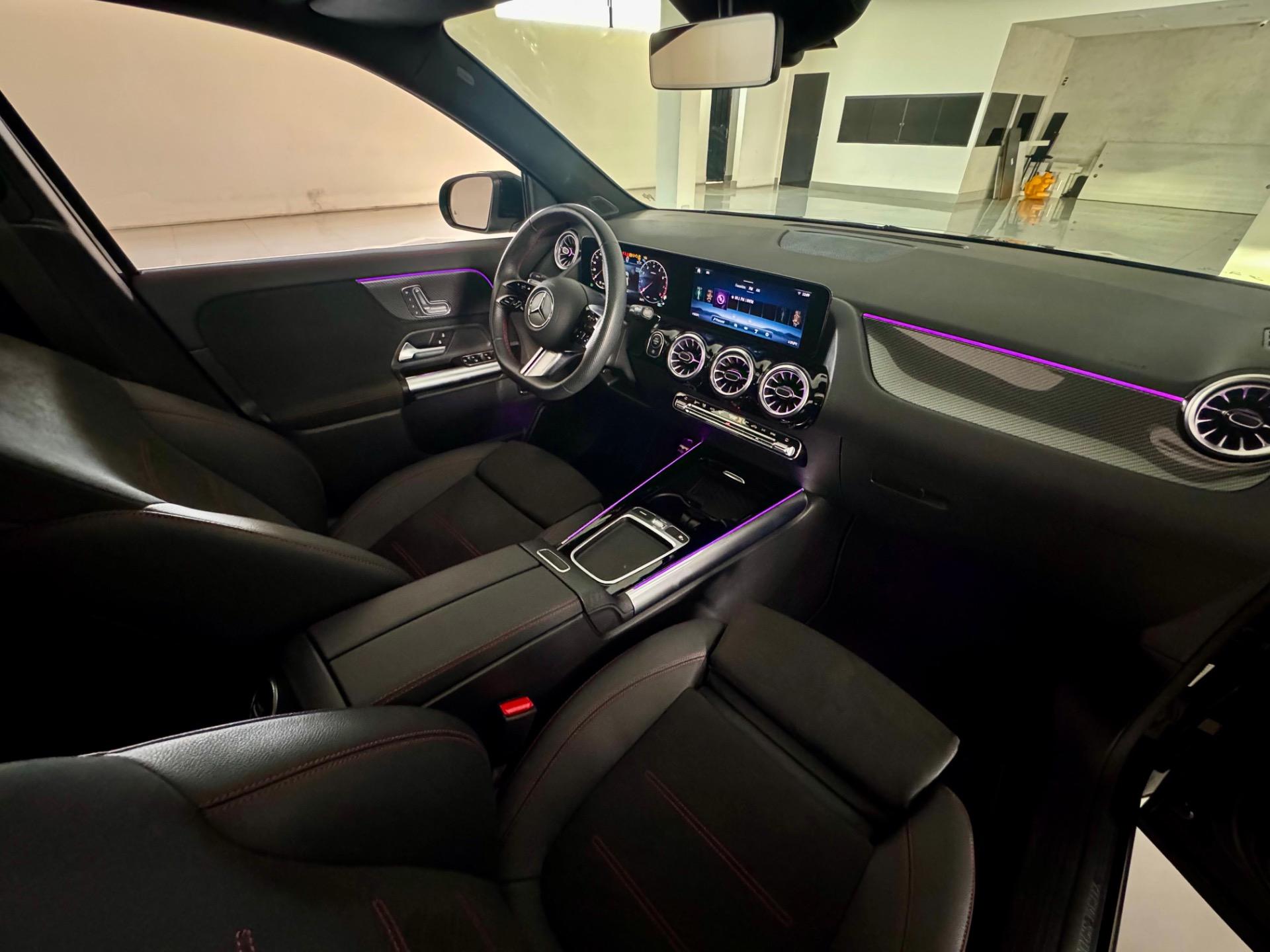 MERCEDES-BENZ GLA 200 - Foto