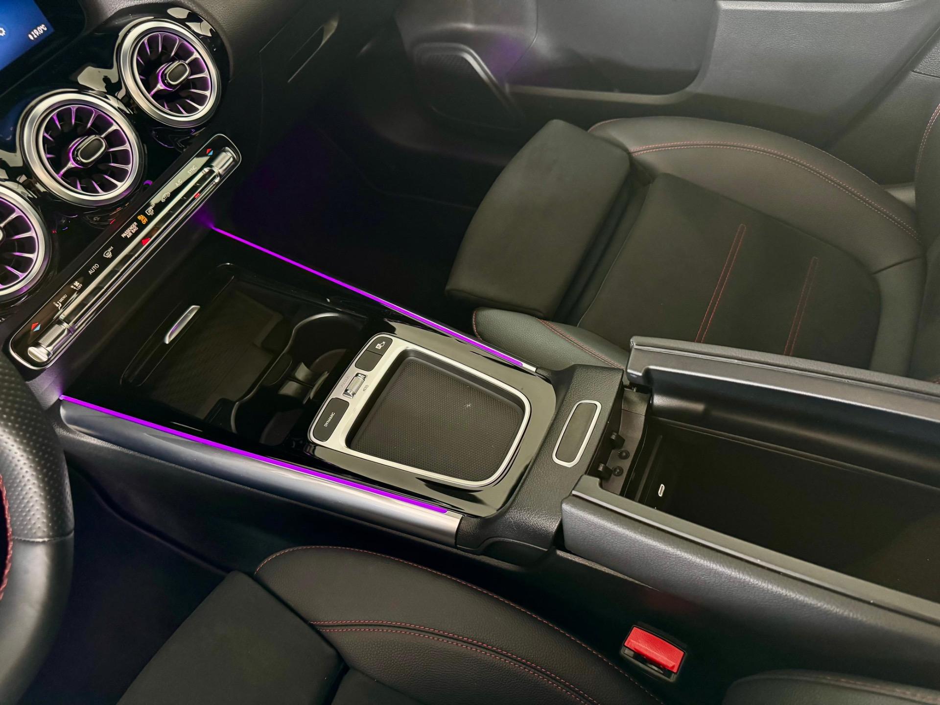 MERCEDES-BENZ GLA 200 - Foto