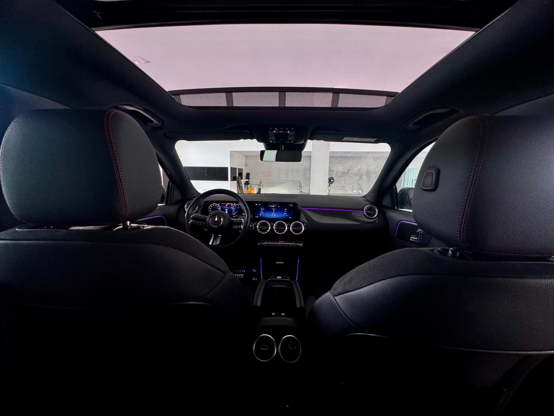 MERCEDES-BENZ GLA 200 - Foto