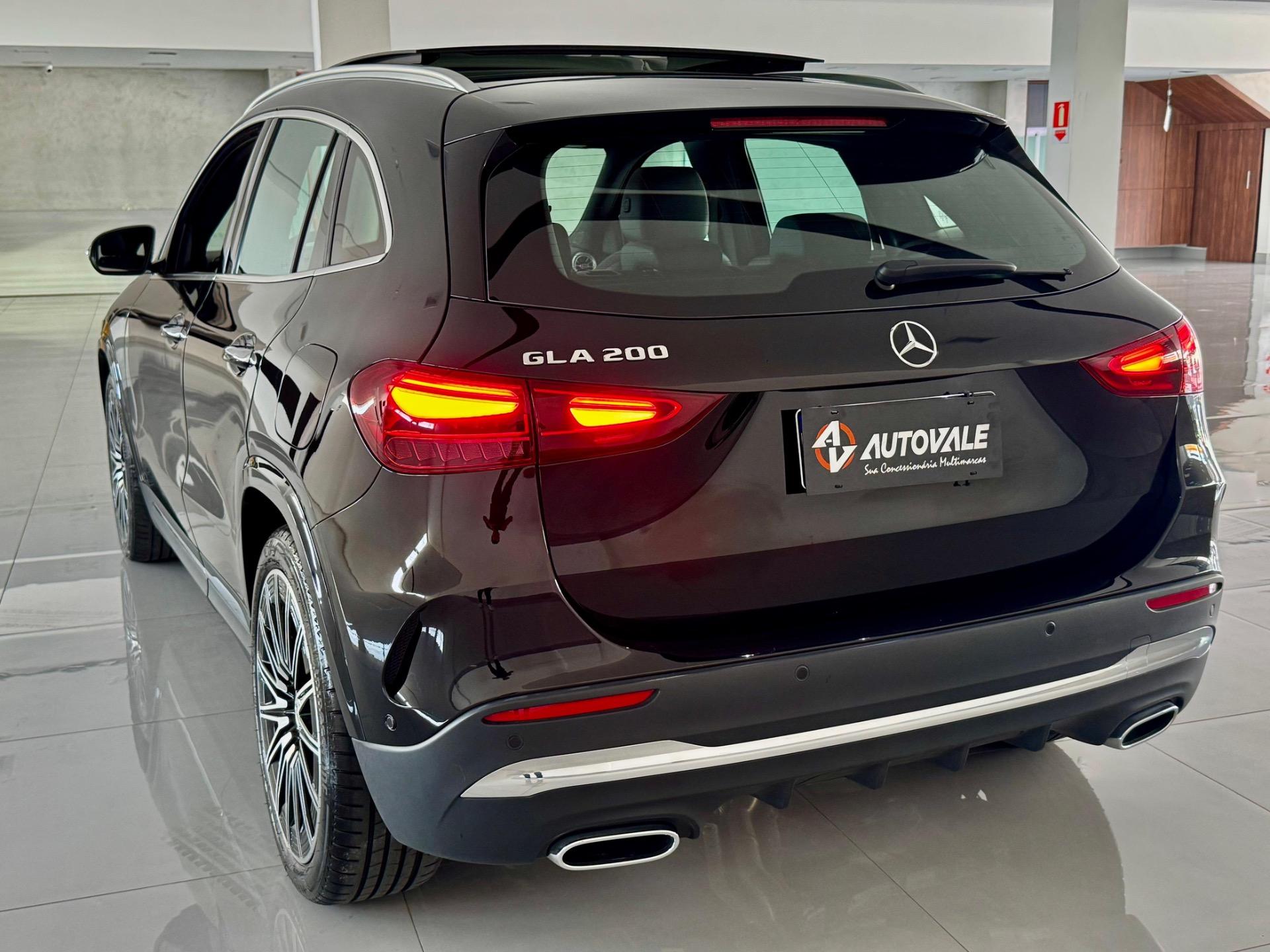 MERCEDES-BENZ GLA 200 - Foto