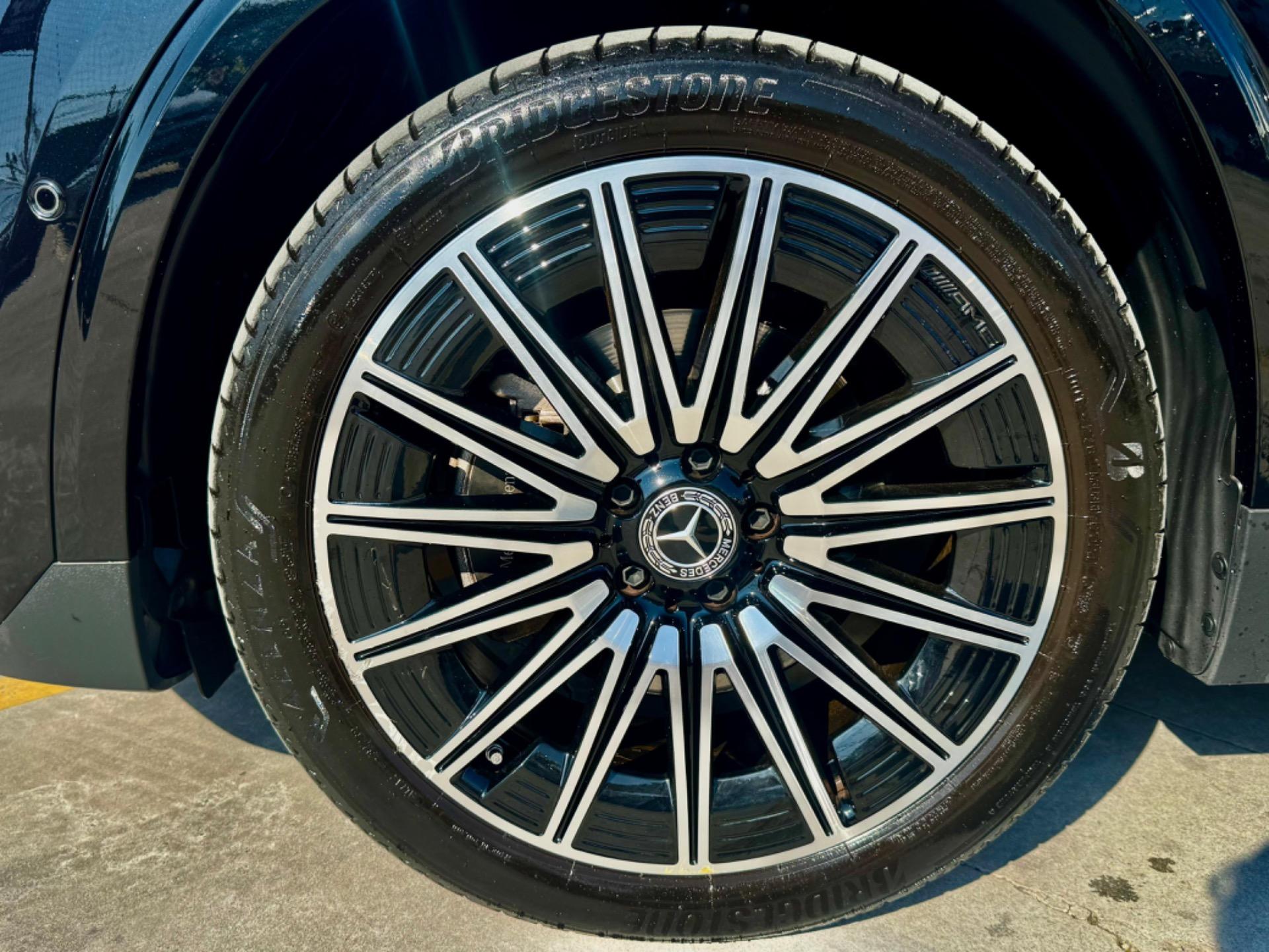 MERCEDES-BENZ GLB 200 - Foto