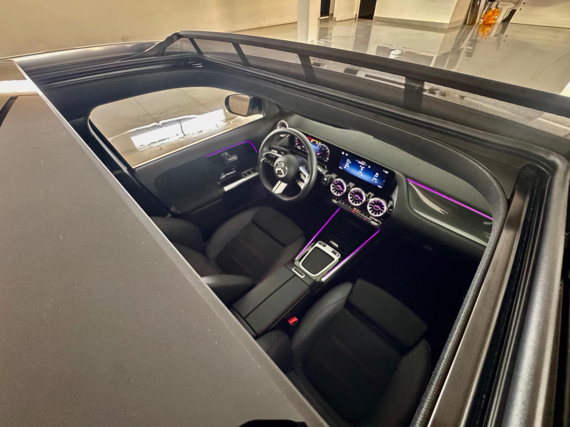 MERCEDES-BENZ GLB 200 - Foto