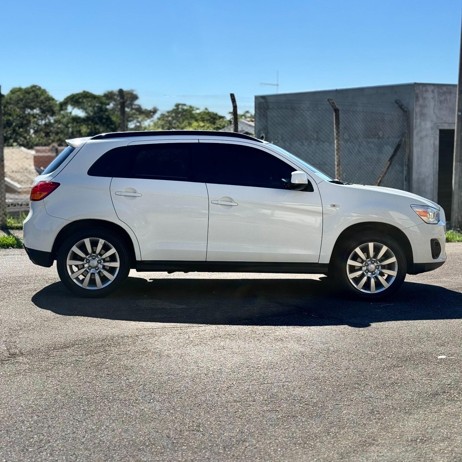 MITSUBISHI ASX - Foto