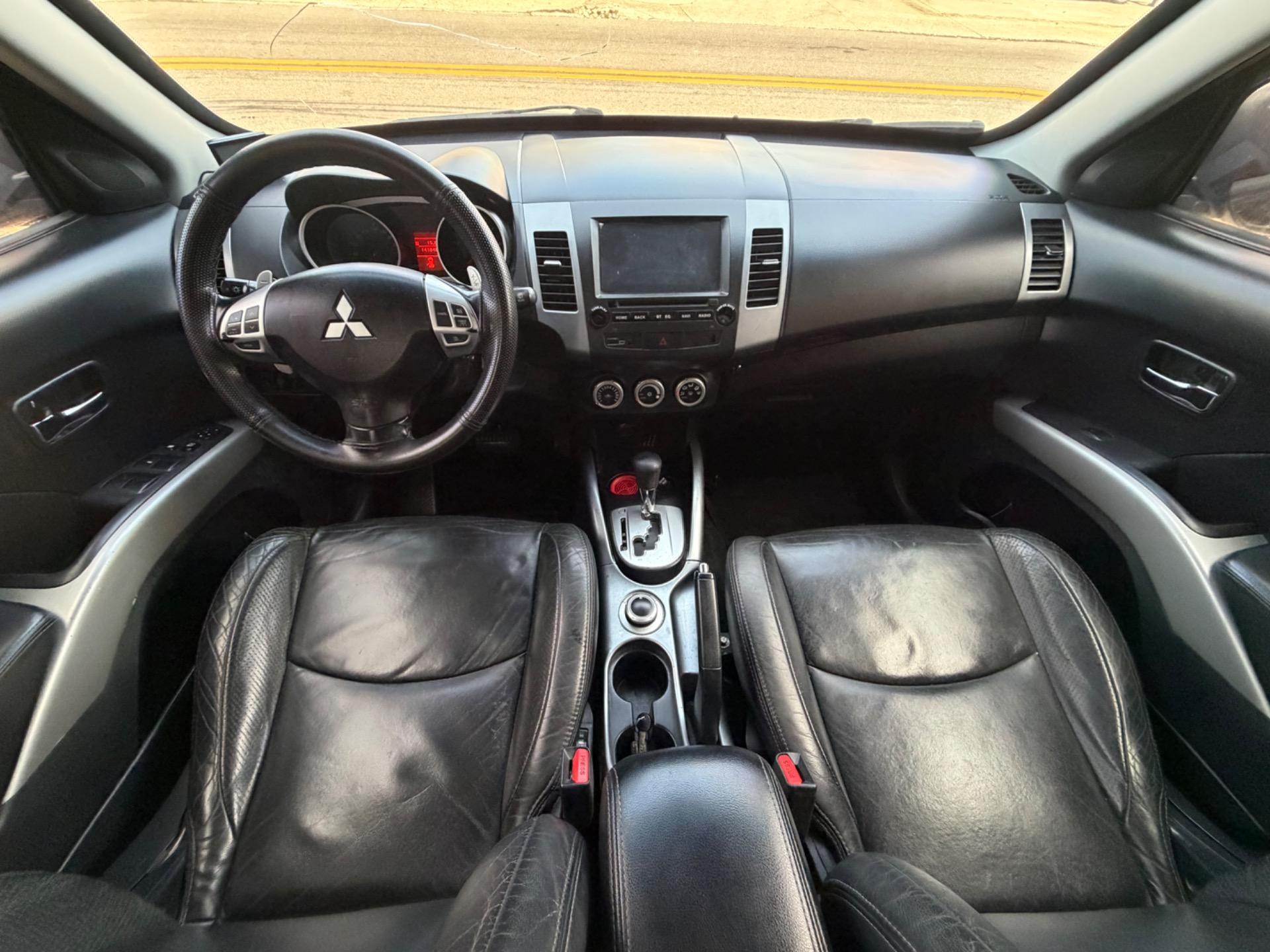 MITSUBISHI Outlander - Foto