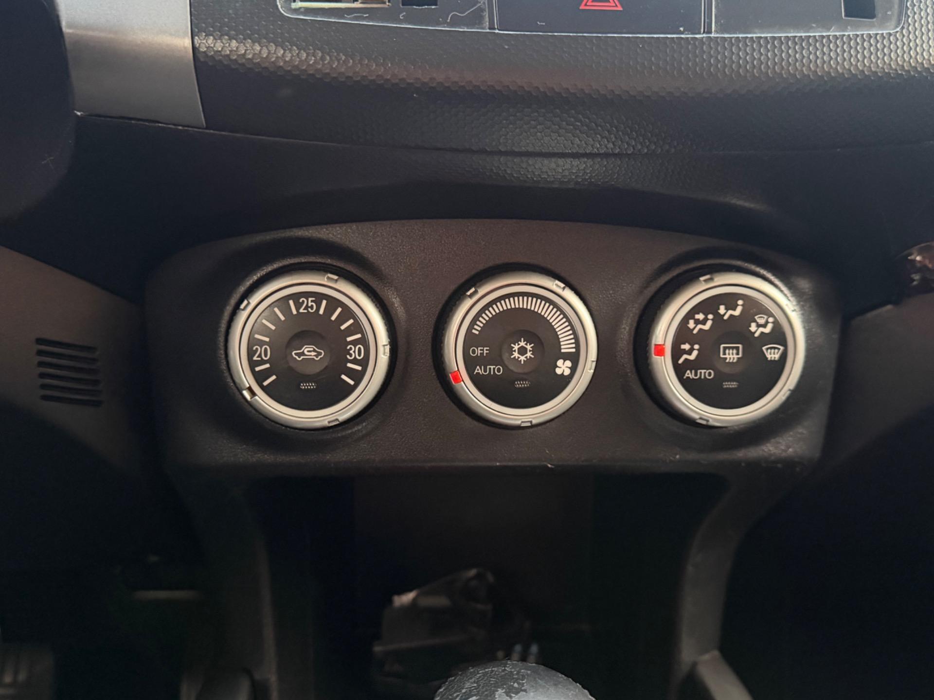 MITSUBISHI Outlander - Foto