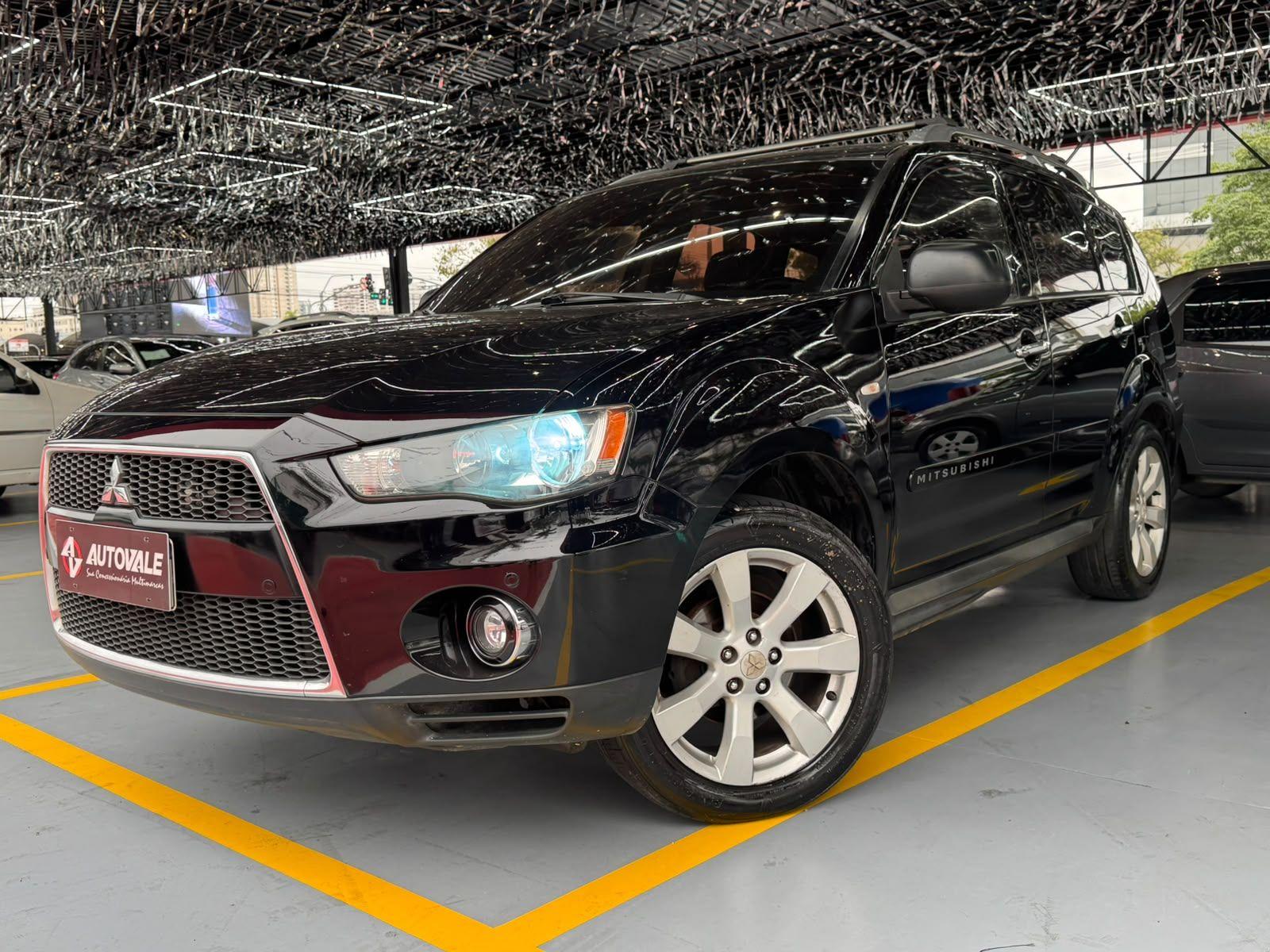 MITSUBISHI Outlander - Foto