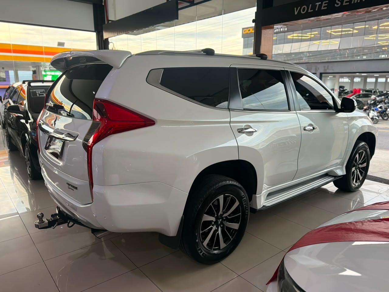 MITSUBISHI Pajero Sport - Foto