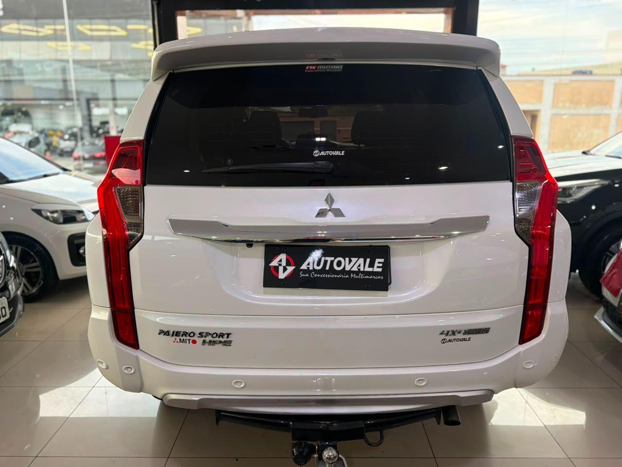 MITSUBISHI Pajero Sport - Foto