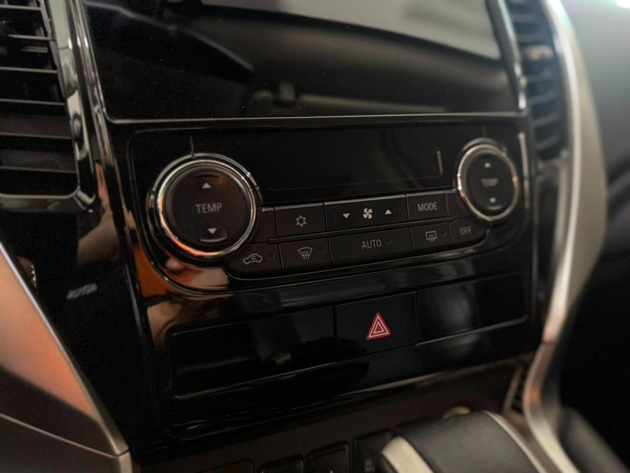 MITSUBISHI Pajero Sport - Foto