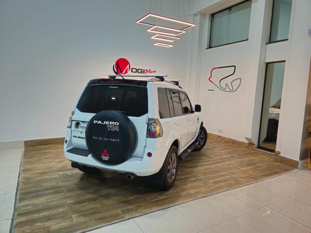 MITSUBISHI Pajero TR4 - Foto