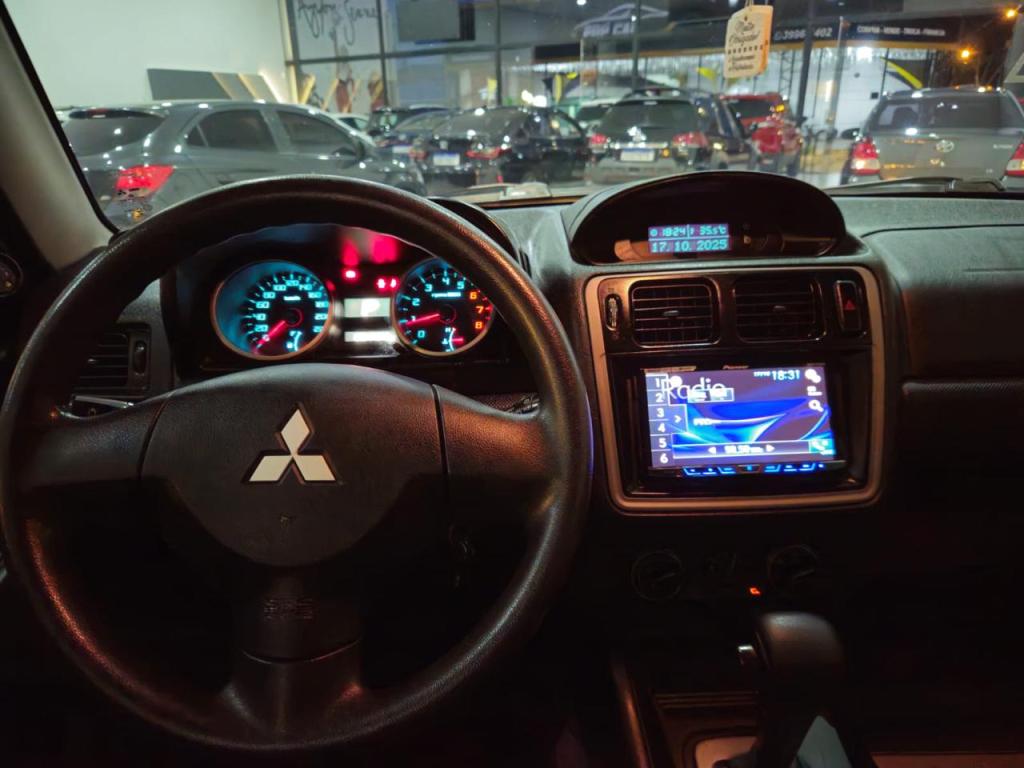 MITSUBISHI Pajero TR4 - Foto