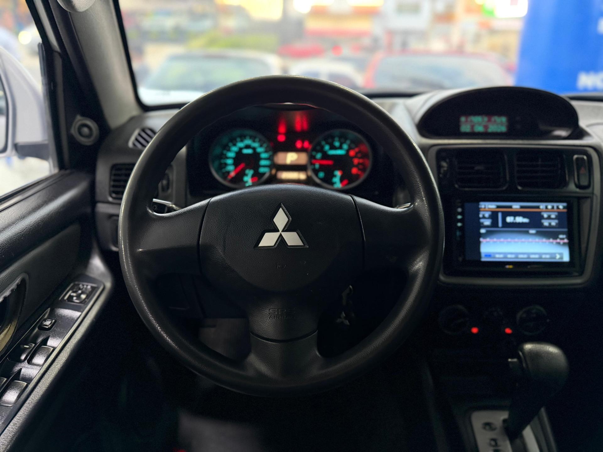 MITSUBISHI Pajero TR4 - Foto