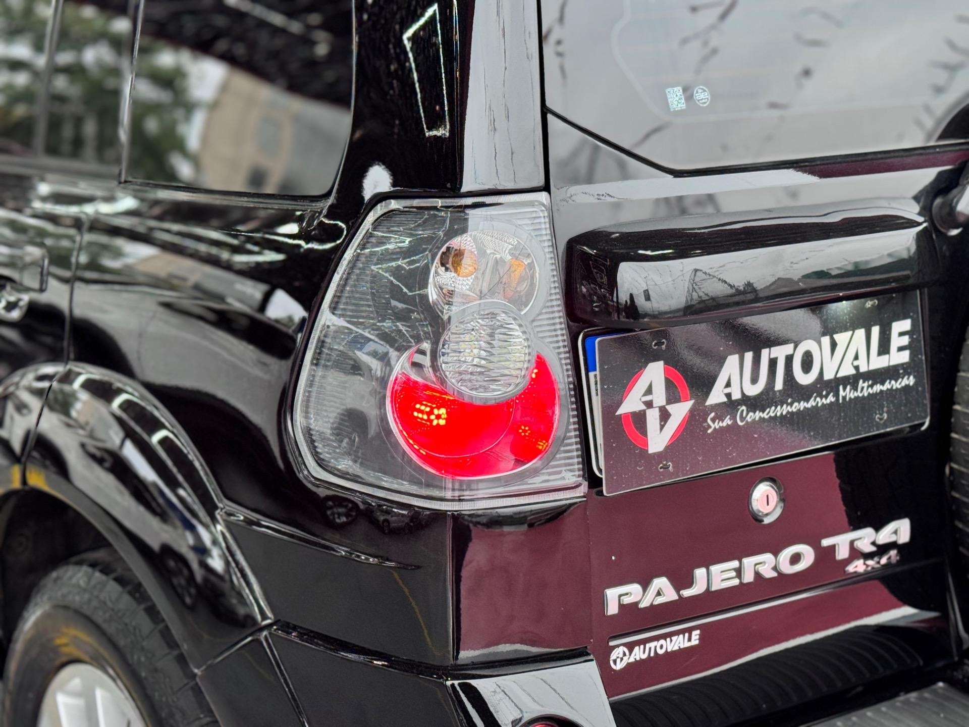 MITSUBISHI Pajero TR4 - Foto