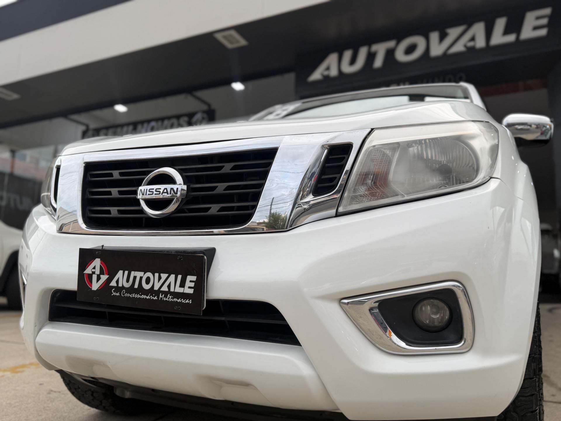 NISSAN Frontier - Foto