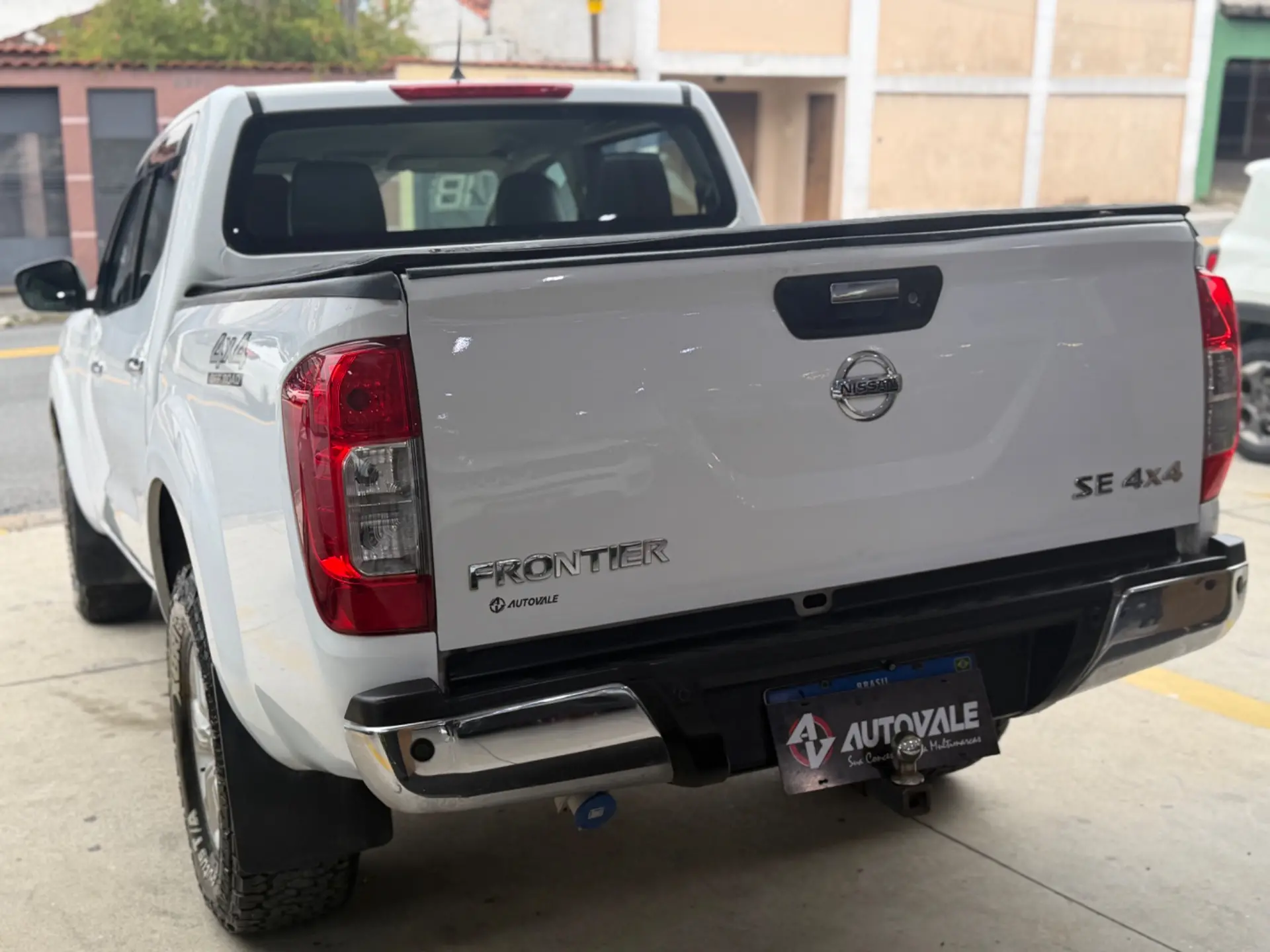 NISSAN Frontier - Foto