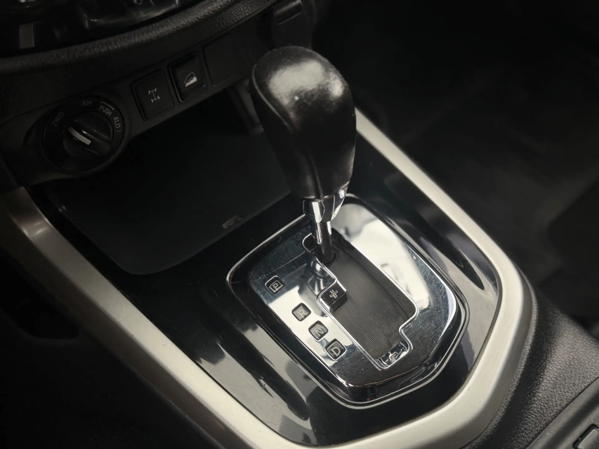 NISSAN Frontier - Foto