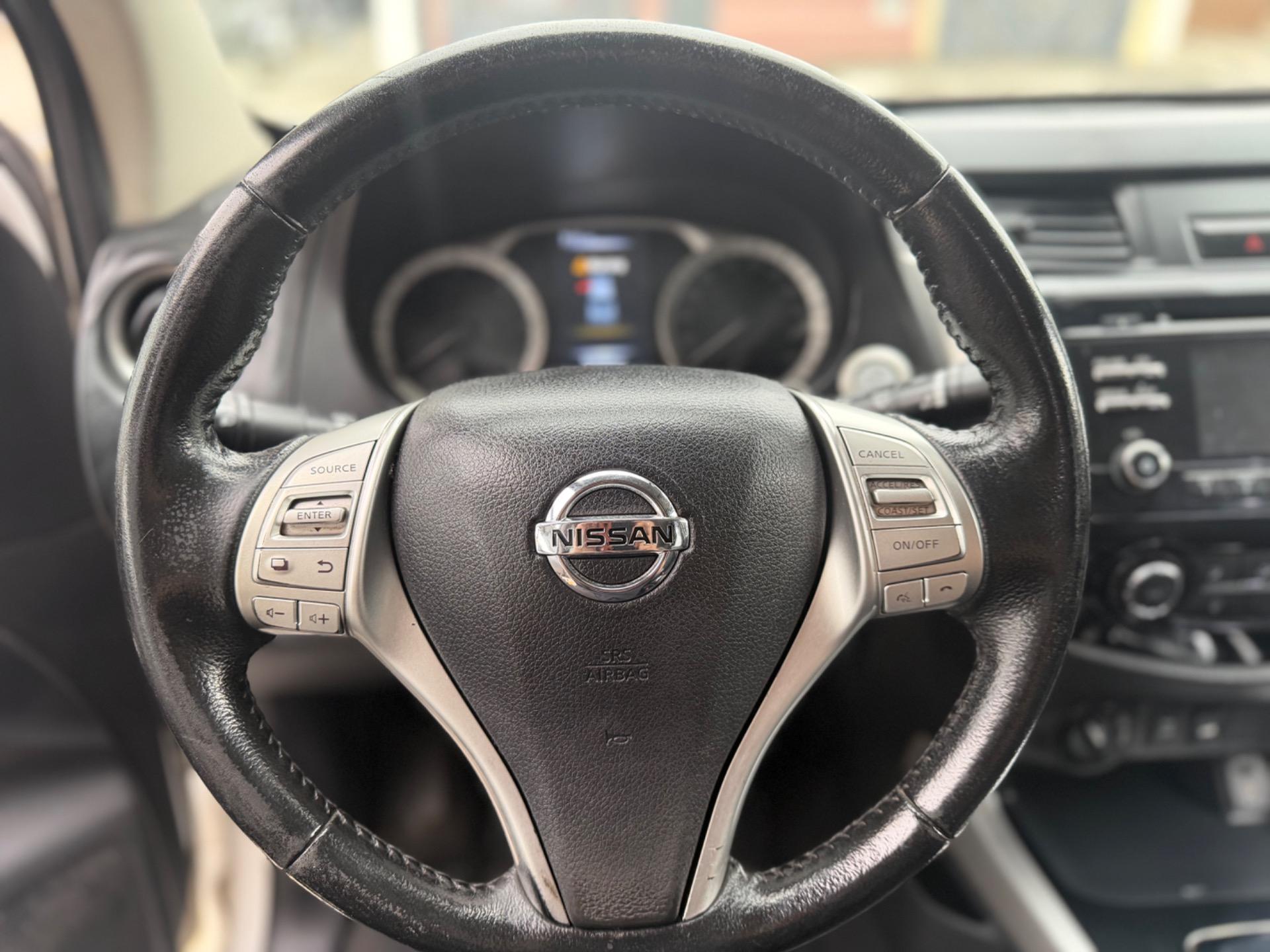 NISSAN Frontier - Foto