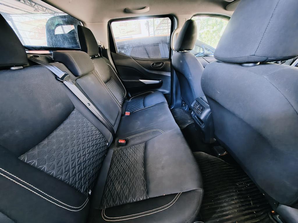 NISSAN Frontier - Foto