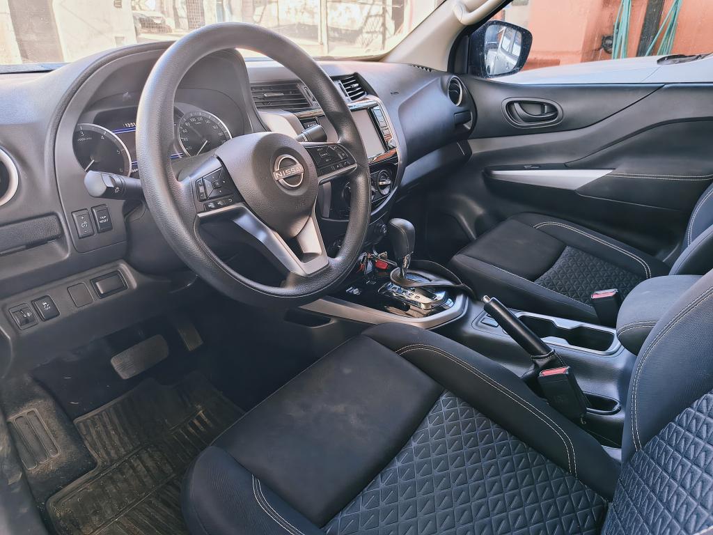 NISSAN Frontier - Foto