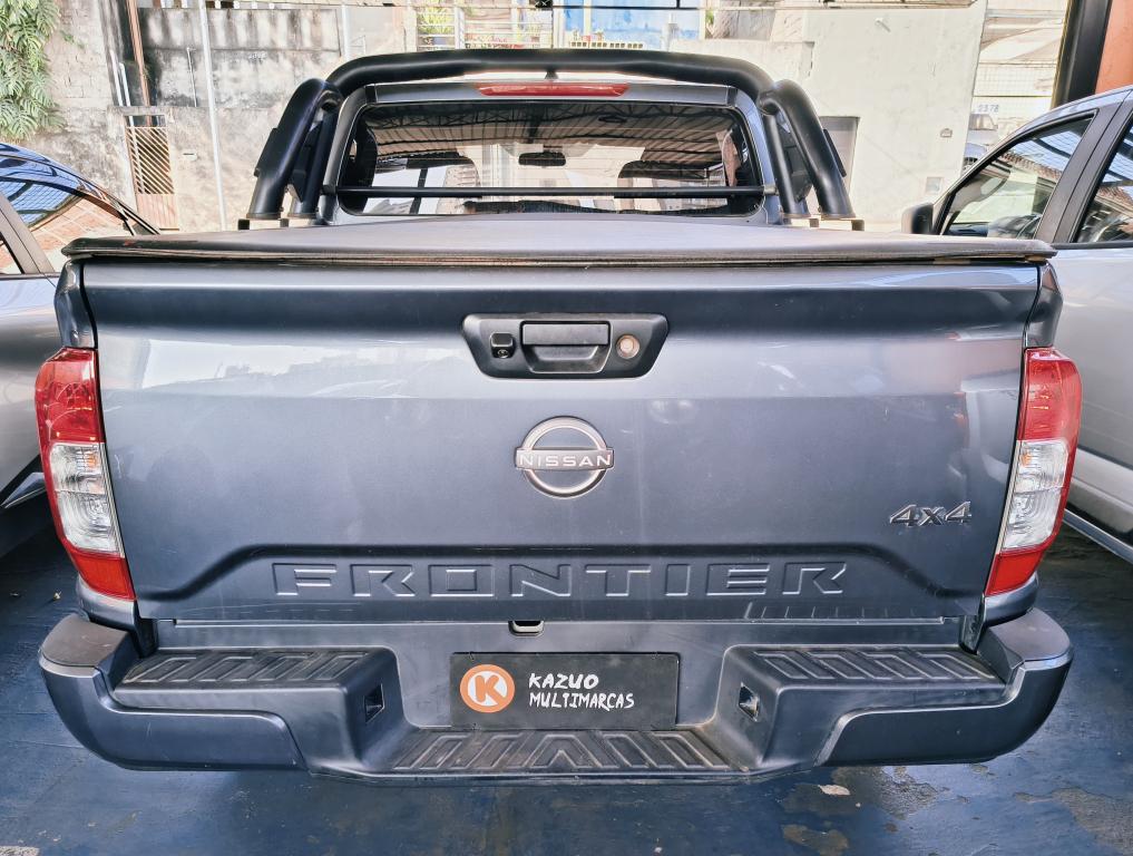 NISSAN Frontier - Foto
