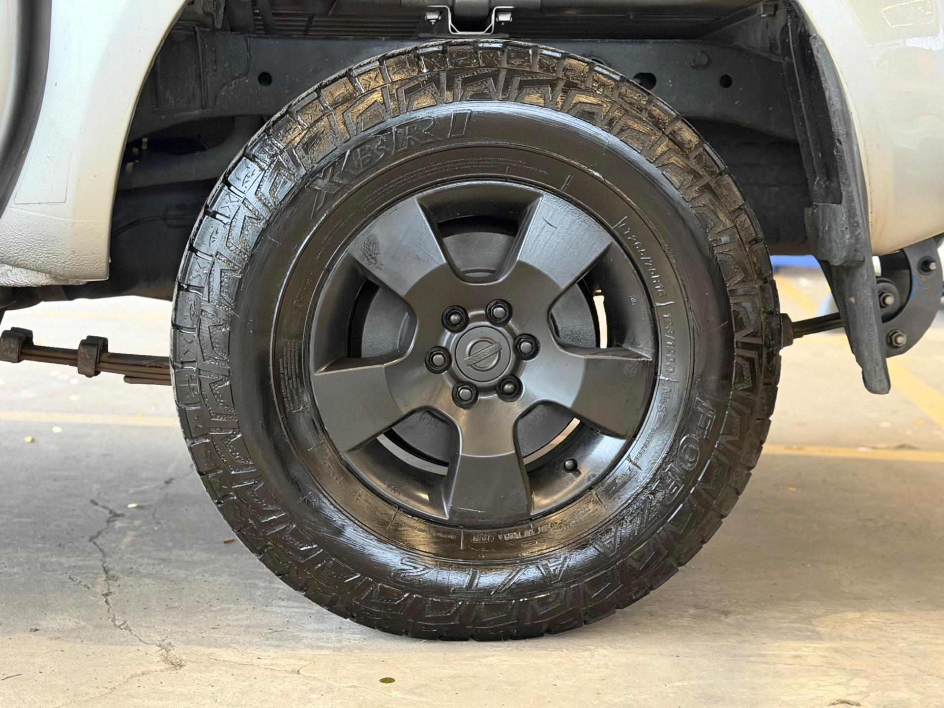 NISSAN Frontier - Foto