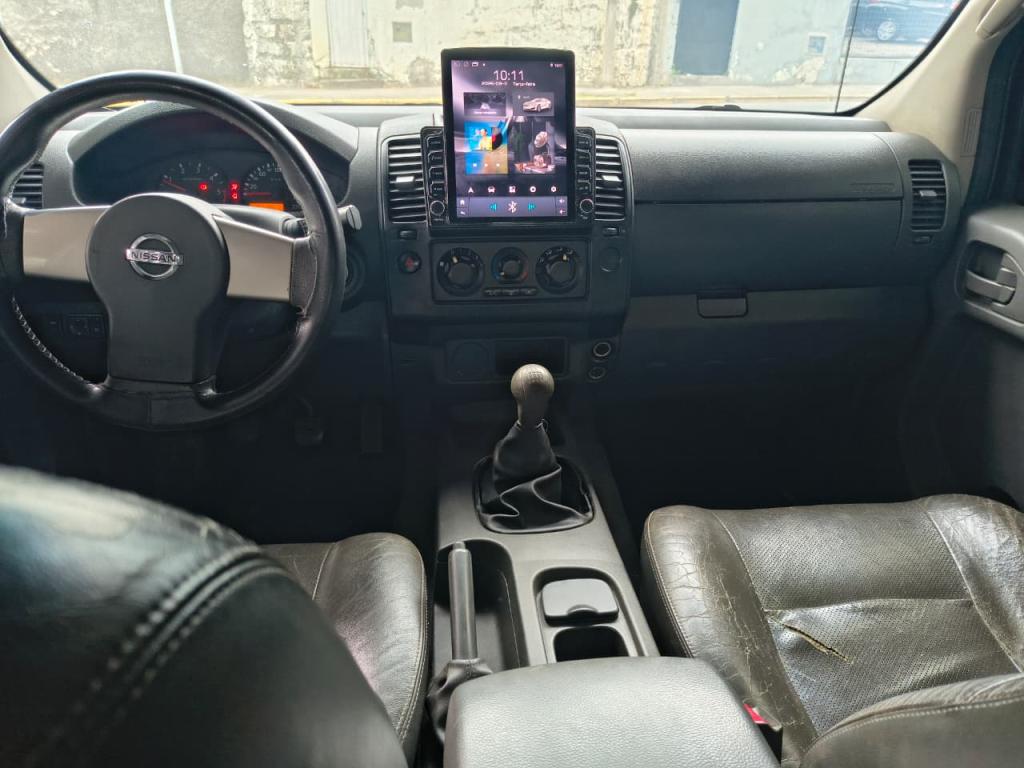 NISSAN Frontier - Foto