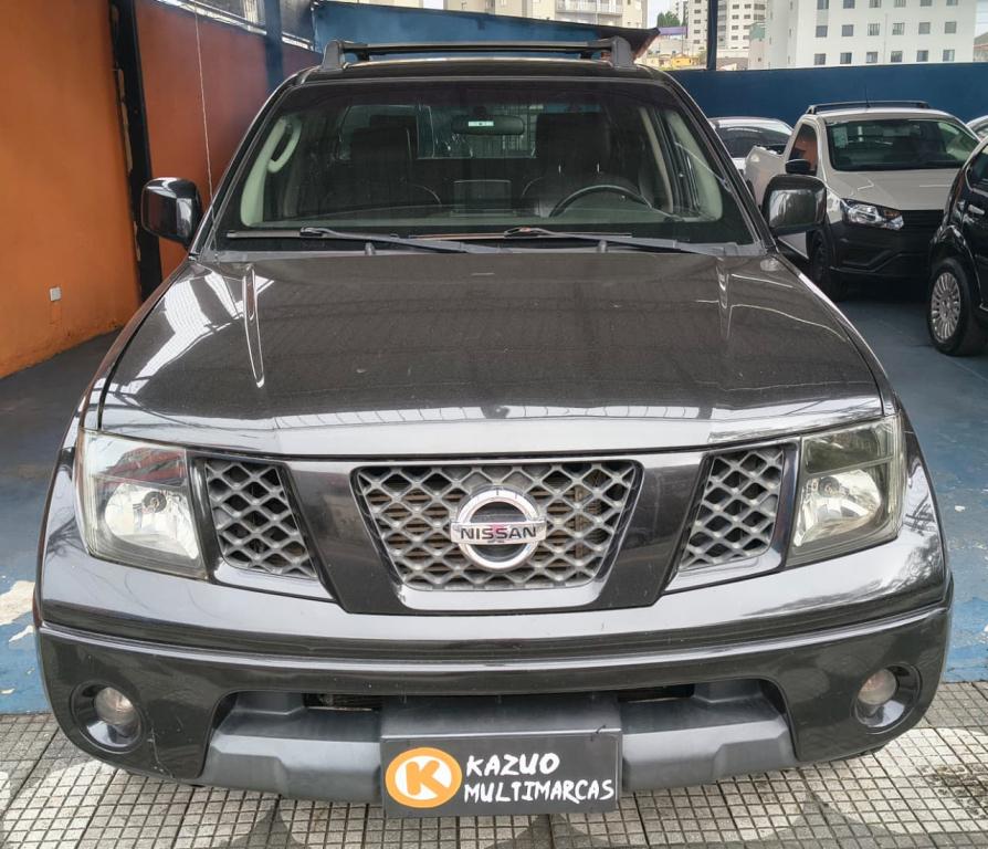 NISSAN Frontier - Foto